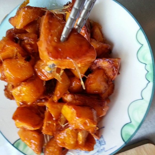 炸熟蛋的做法：简单快捷的美味早餐